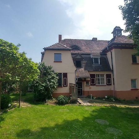 Historische Schule "Ferienwohnung Pauline" I&Ii Stobnitz ภายนอก รูปภาพ