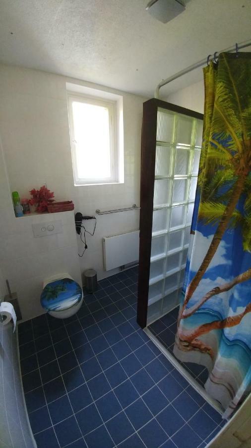 Historische Schule "Ferienwohnung Pauline" I&Ii Stobnitz ภายนอก รูปภาพ